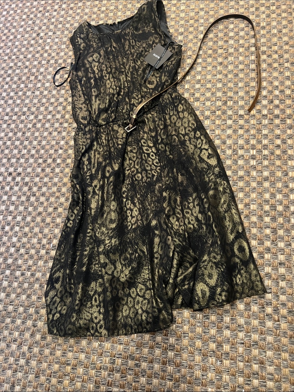 Ellen Tracy Black and Gold Sleeveless Midi Dress